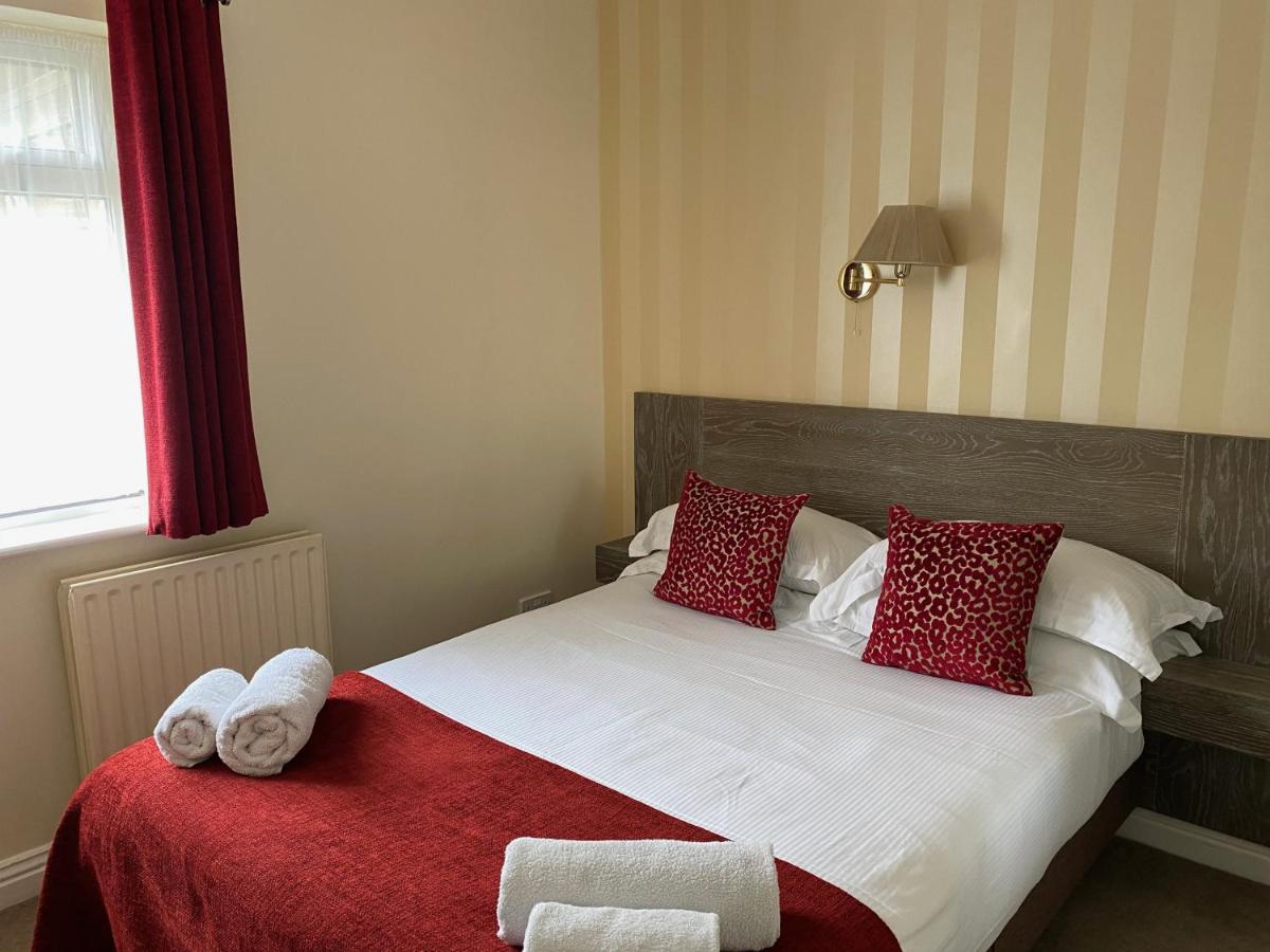 Byways Serviced Apartments Salisbury Esterno foto