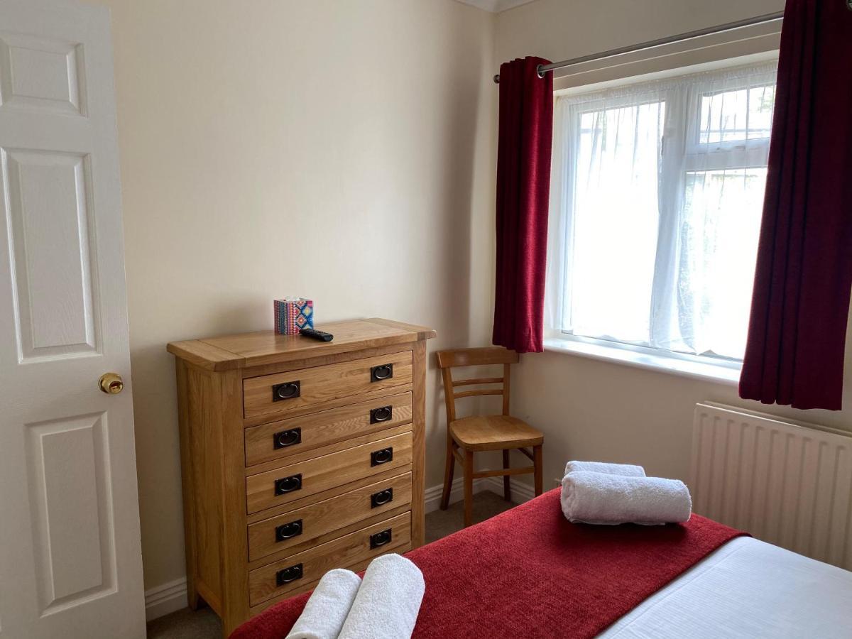 Byways Serviced Apartments Salisbury Esterno foto