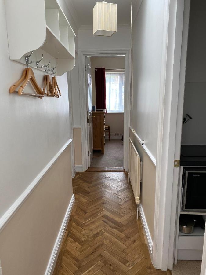Byways Serviced Apartments Salisbury Esterno foto