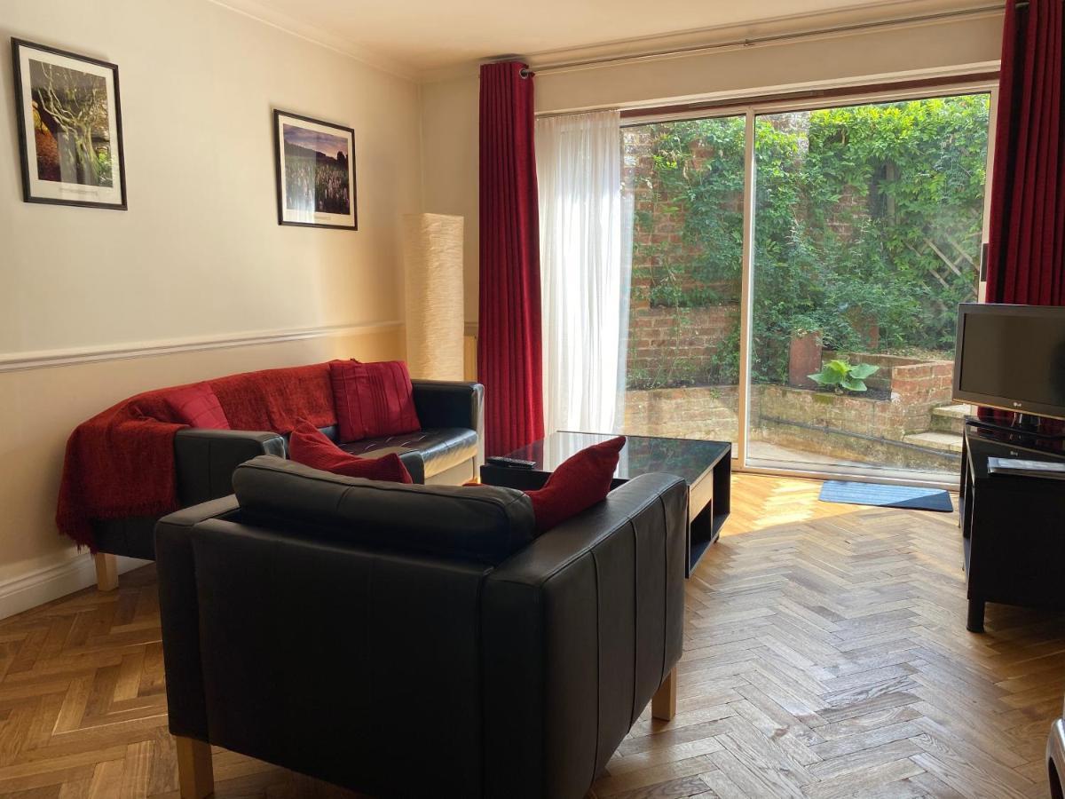 Byways Serviced Apartments Salisbury Esterno foto