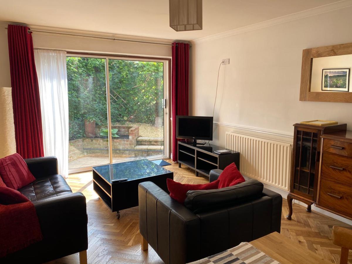 Byways Serviced Apartments Salisbury Esterno foto