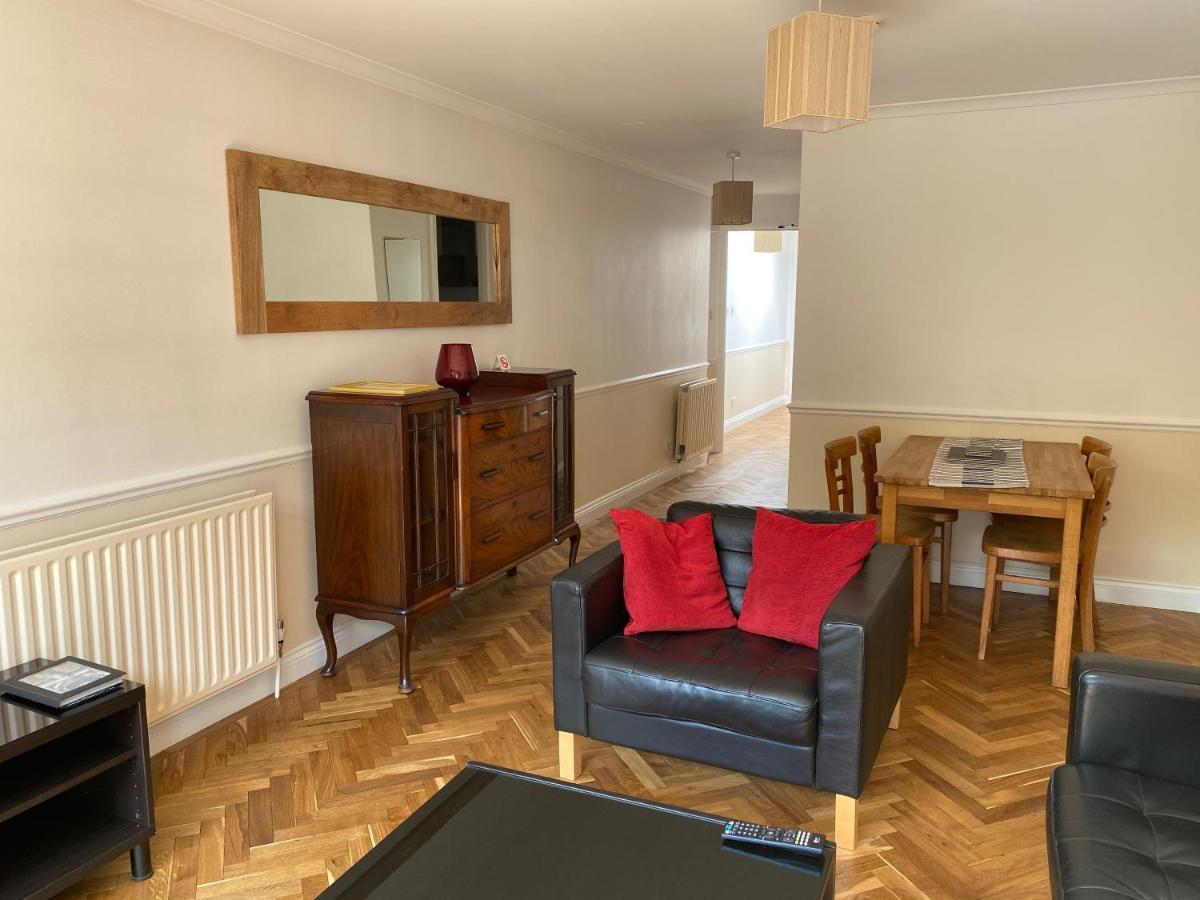 Byways Serviced Apartments Salisbury Esterno foto