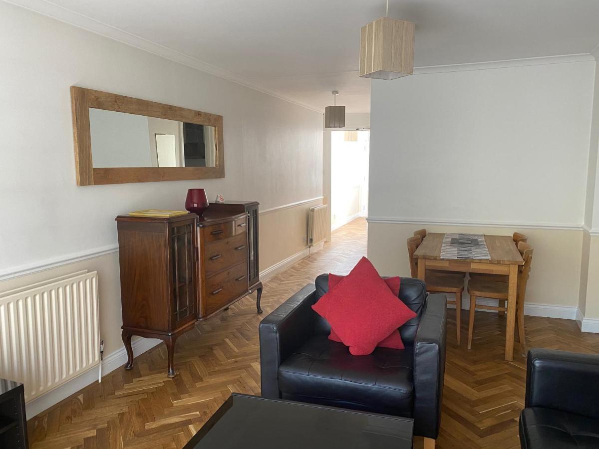 Byways Serviced Apartments Salisbury Esterno foto