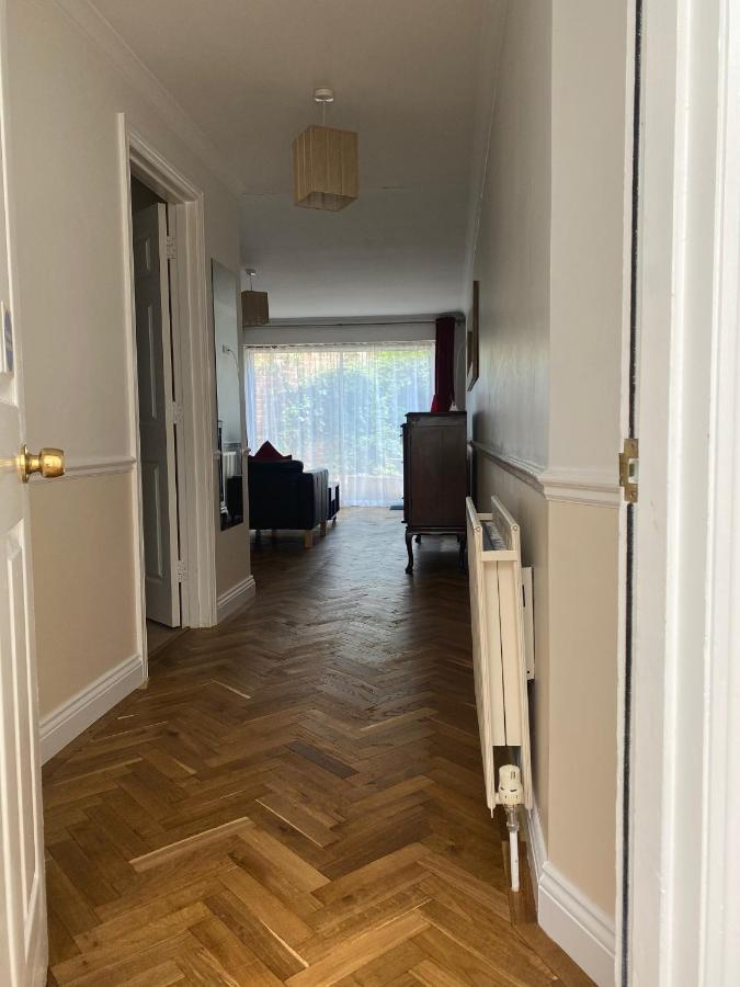 Byways Serviced Apartments Salisbury Esterno foto