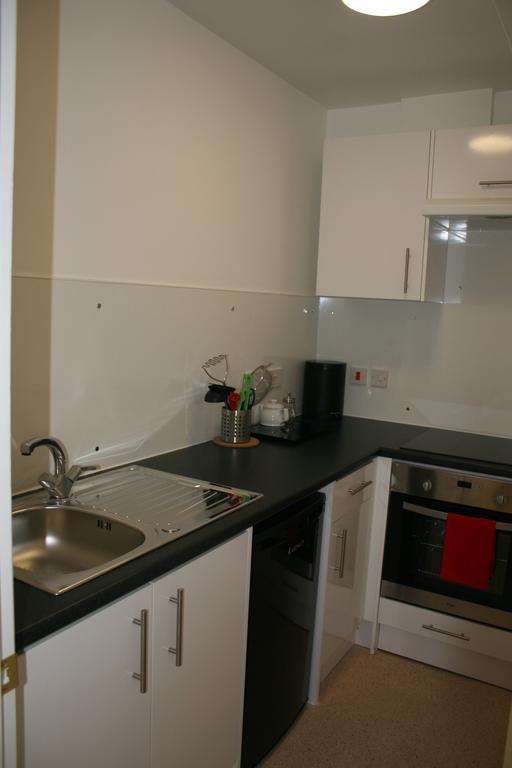 Byways Serviced Apartments Salisbury Esterno foto